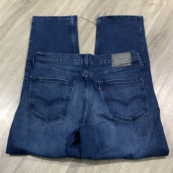 Levi’s 550 DarkWash Stretch Factory Faded Loose Fit Jeans size 36 - Picture 3 of 11